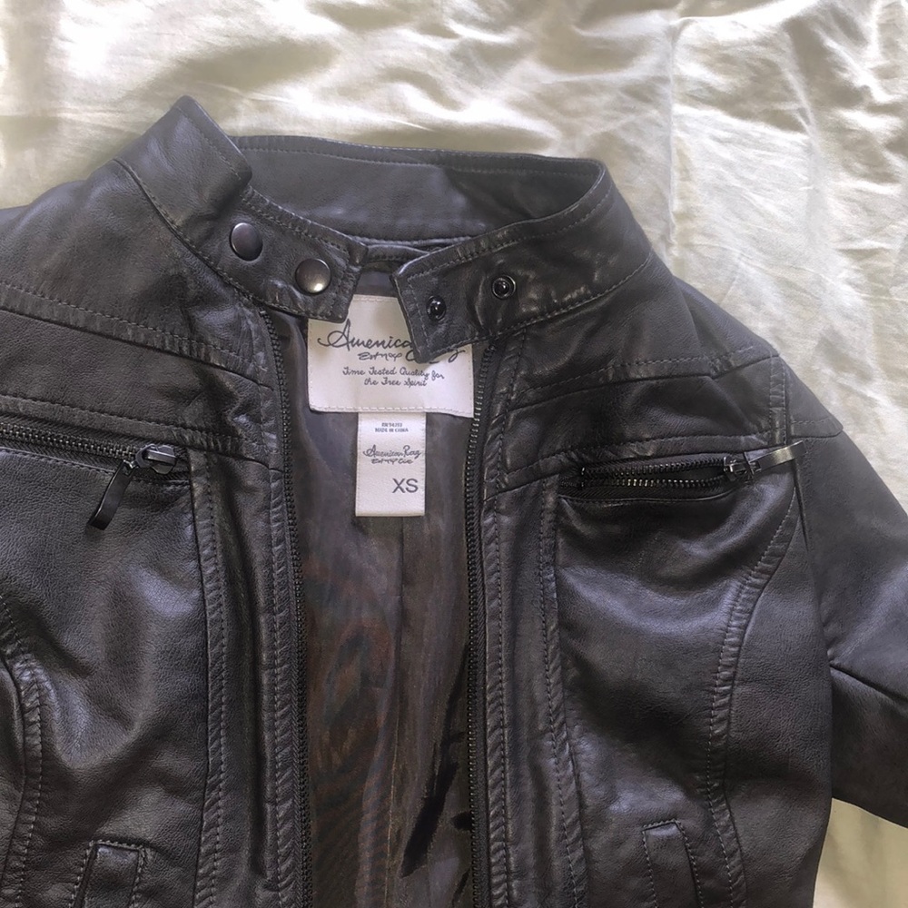 American Rag pleather jacket 🪡🧵👩‍💼 - Picture 3 of 5